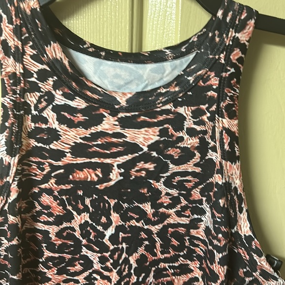 CBR women small stretch top; - Picture 2 of 10